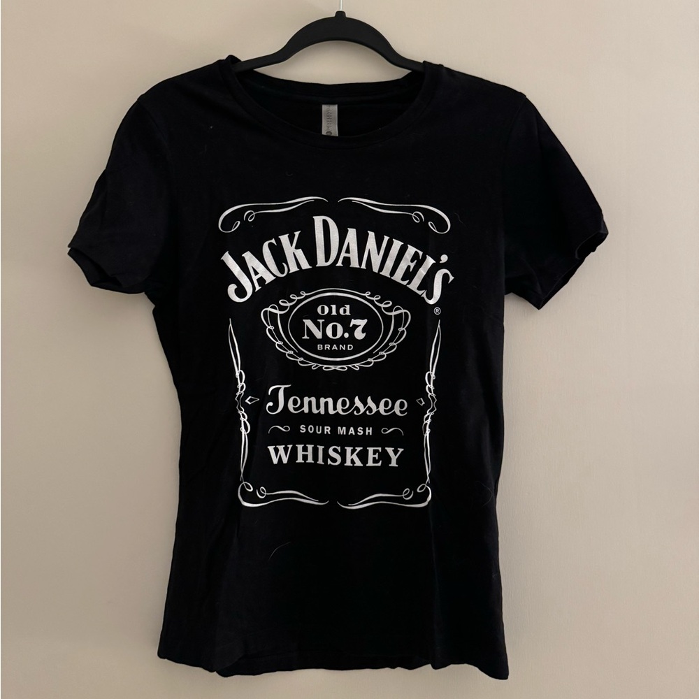 Graphic T-shirt women’s size M